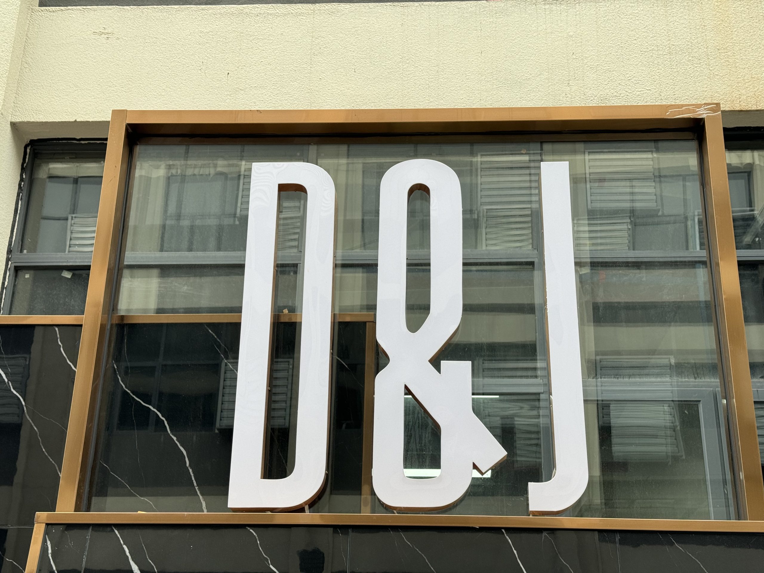 The Future of Fashion : Custom Clothing and Personalization